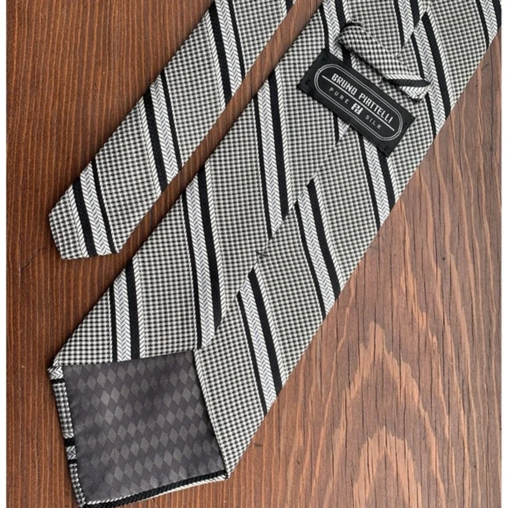 Bruno Piatelli Mens 100% Silk Tie Stripes Silver Black Suit Business Made In USA